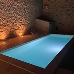 De L'eau - Piscine Privative *